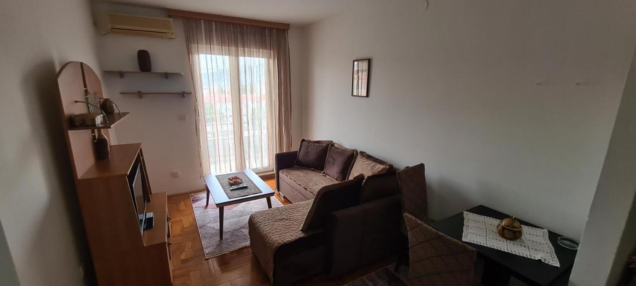 Apartman Velimir Stari Aerodrom Подгорица Экстерьер фото